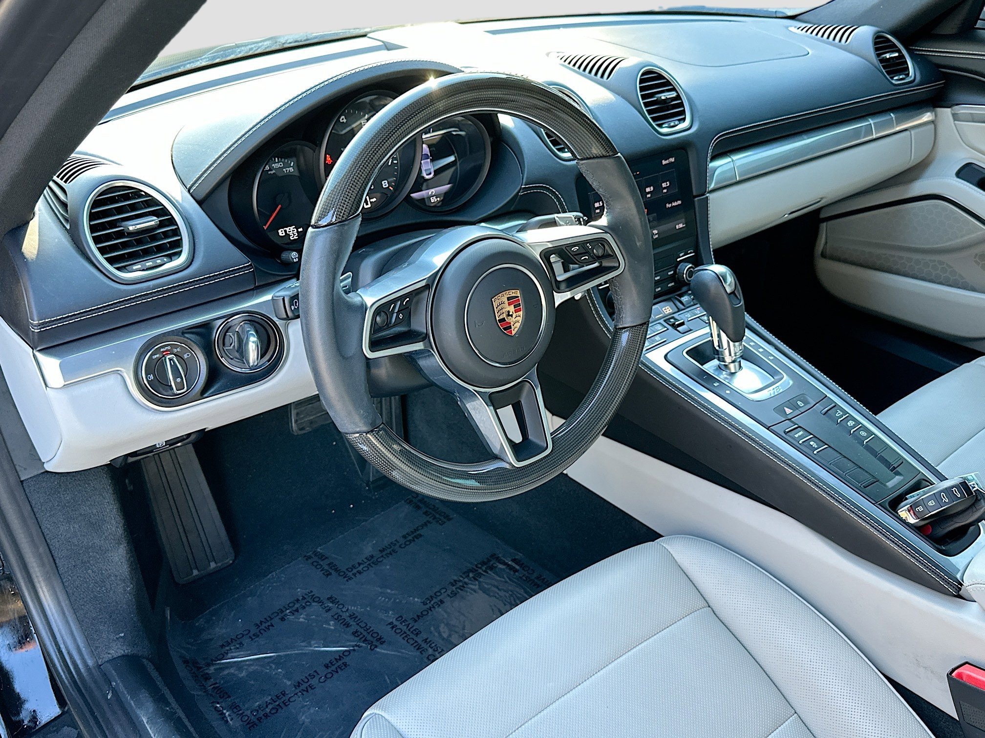 Used 2025 Porsche 718 Cayman image 9