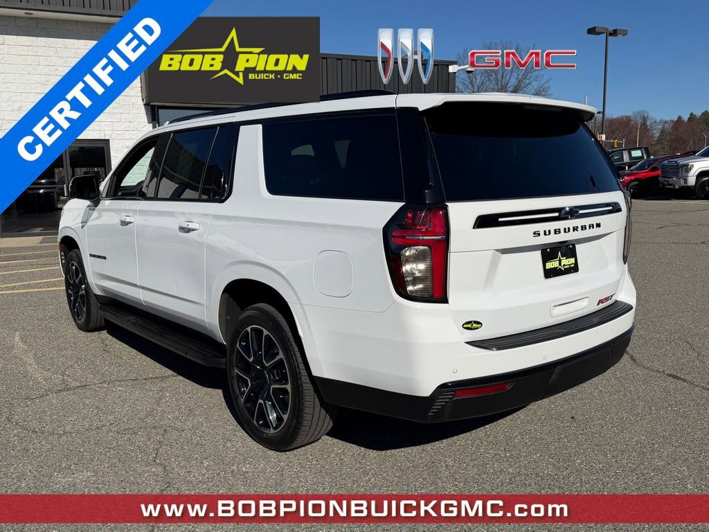Certified 2024 Chevrolet Suburban RST w/ Luxury Package AWD/4WD image 4
