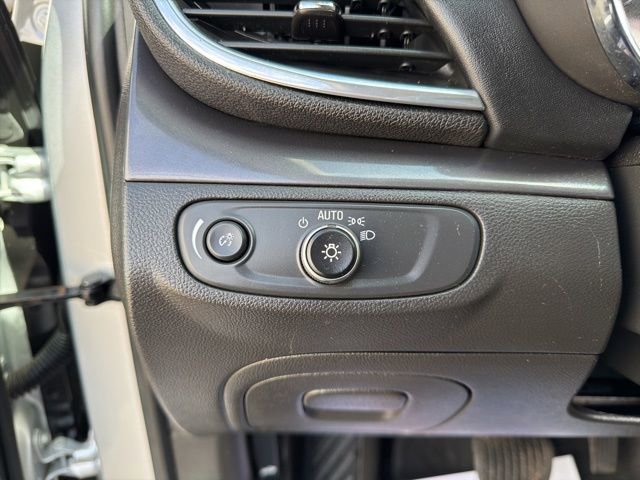 Used 2020 Buick Encore Preferred w/ Safety Package image 24