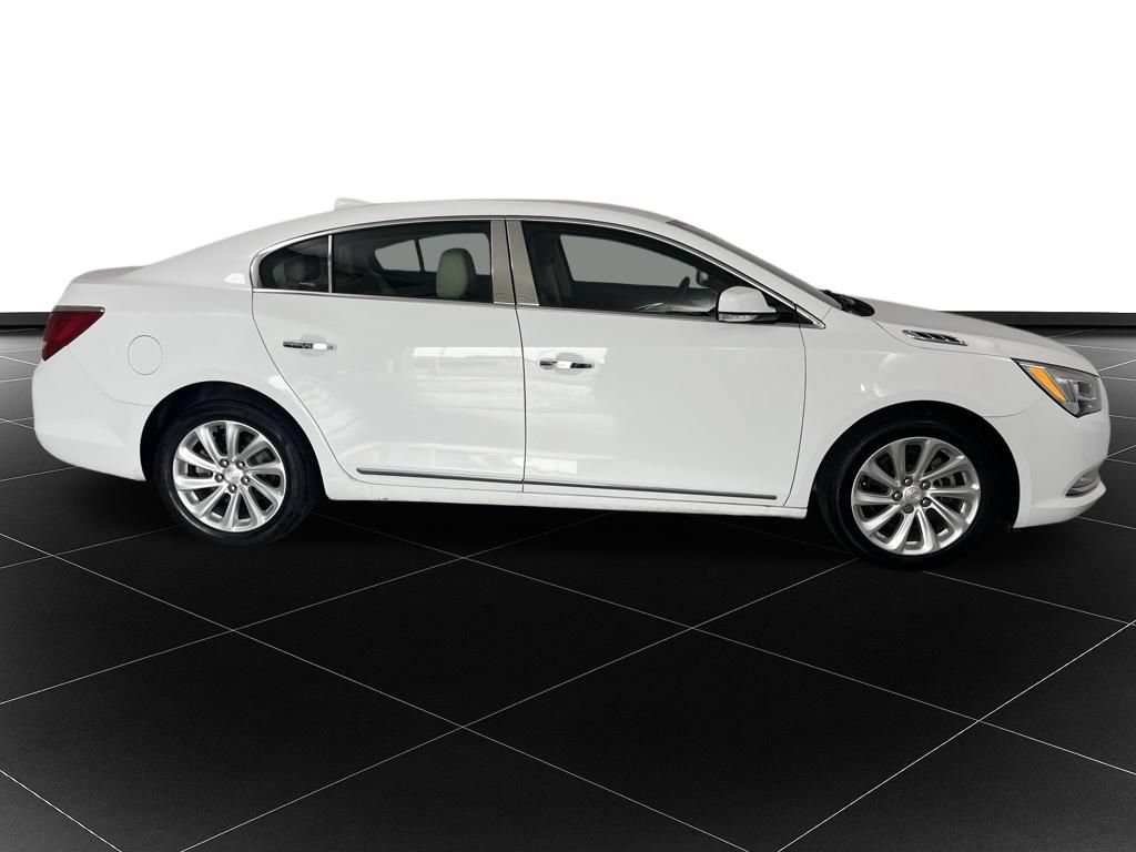 Used 2016 Buick LaCrosse Leather FWD image 6