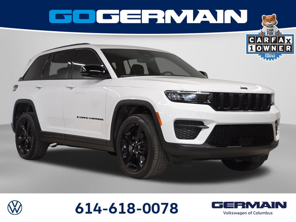 Used 2023 Jeep Grand Cherokee Altitude AWD/4WD image 5