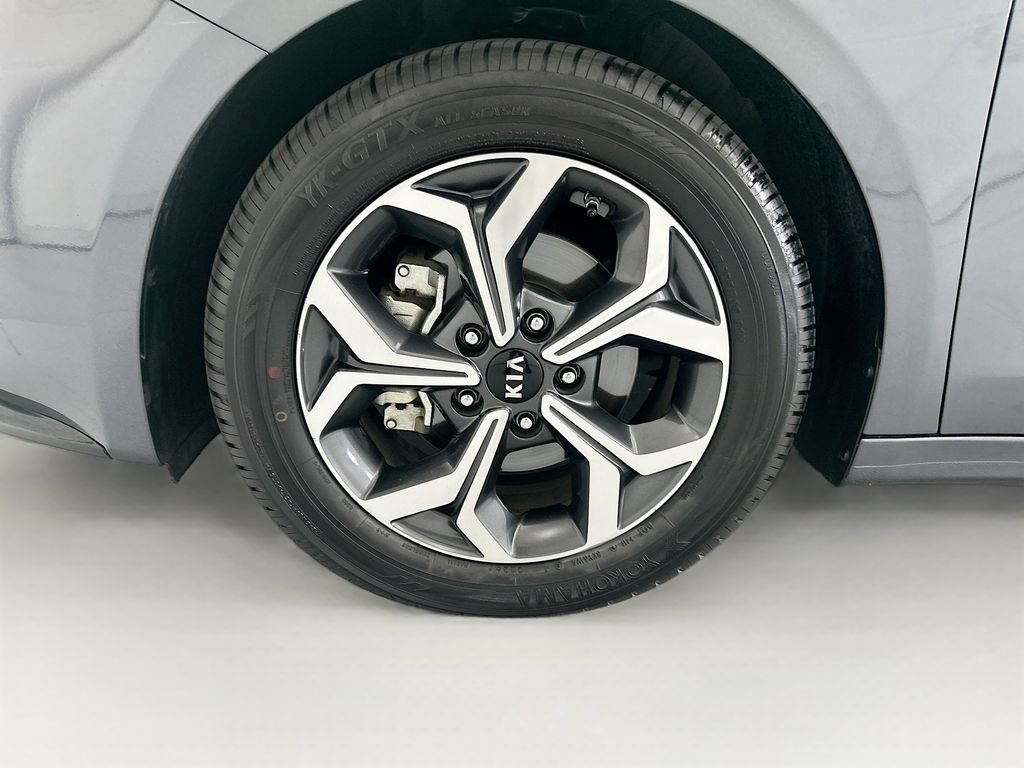Used 2021 Kia Forte LXS FWD image 28
