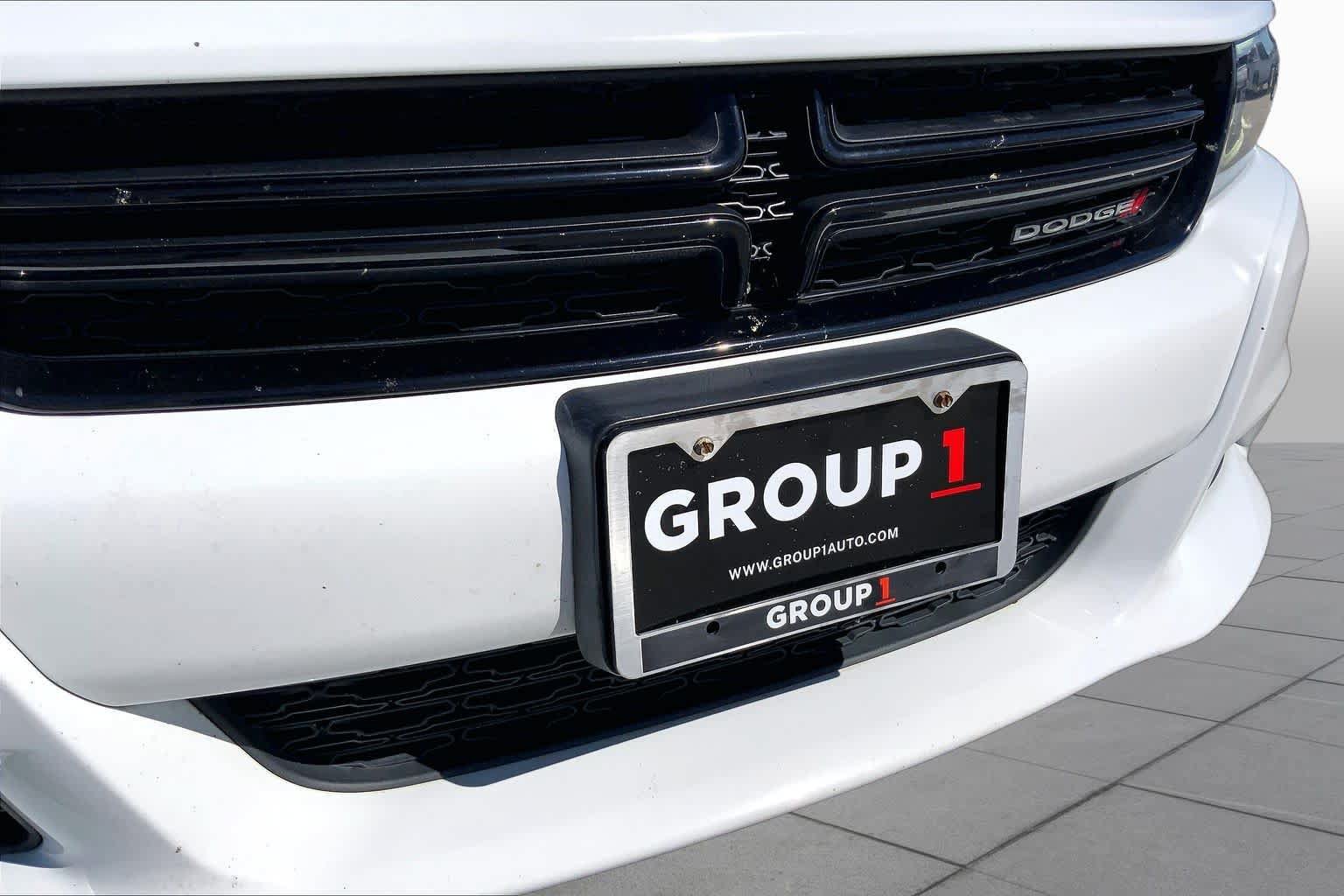 Used 2018 Dodge Charger SXT RWD image 29