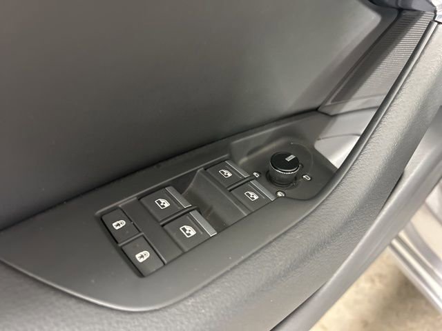 Used 2023 Audi A6 2.0T Premium w/ Convenience Package image 21