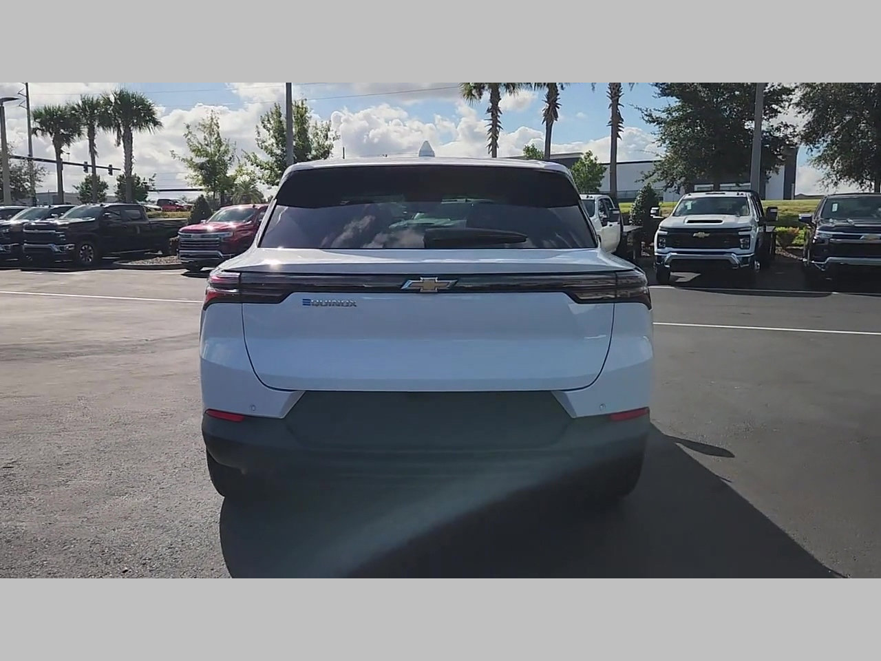 New 2026 Chevrolet Equinox EV LT image 18