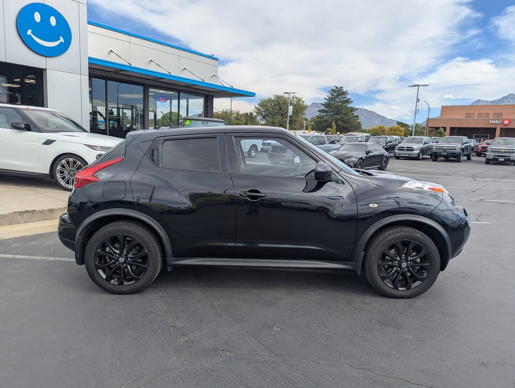 Used 2014 Nissan Juke SV AWD/4WD image 2