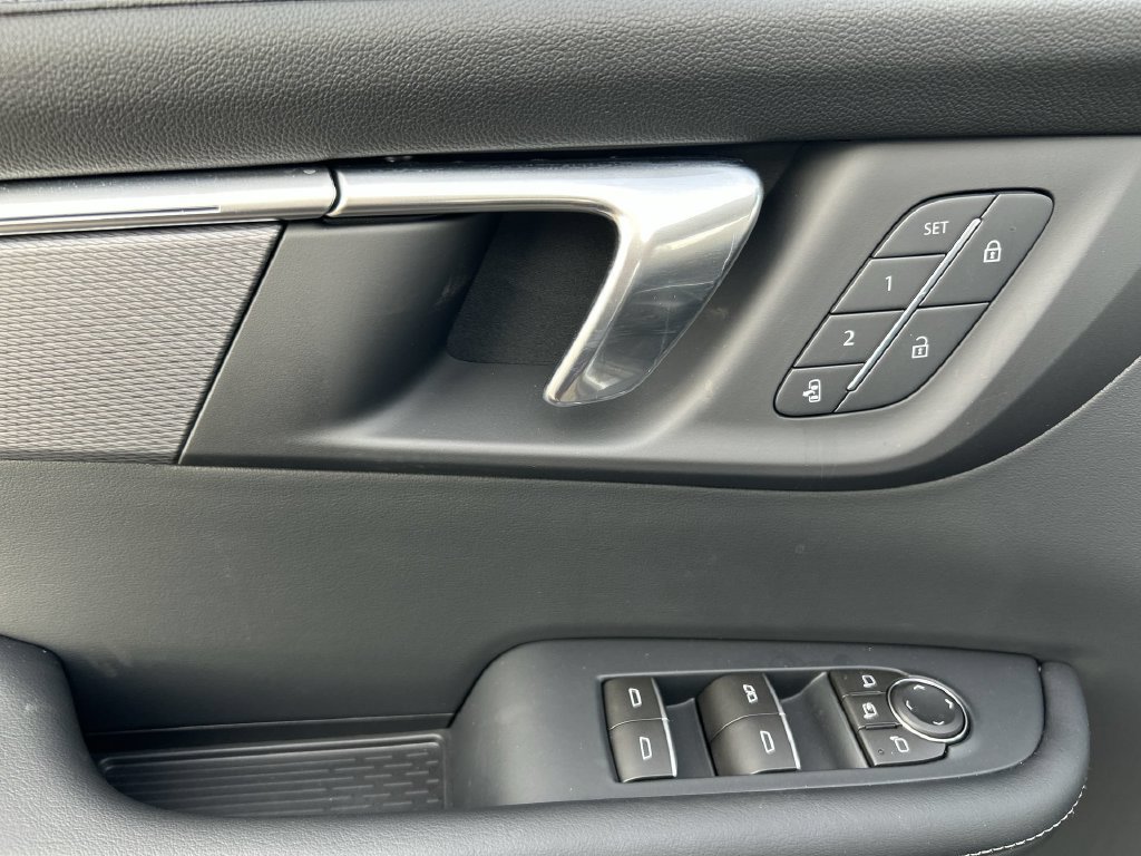 New 2026 Buick Enclave Sport Touring w/ Power Package FWD image 23