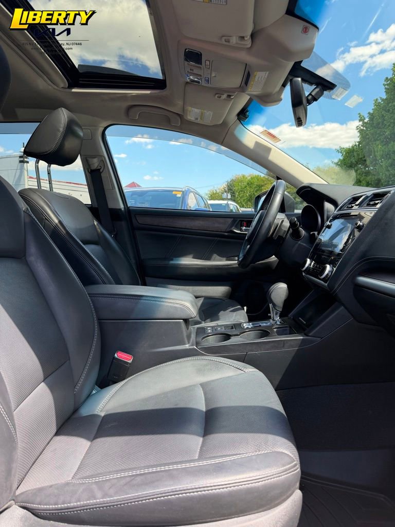 Used 2019 Subaru Outback 3.6R Limited AWD/4WD image 9