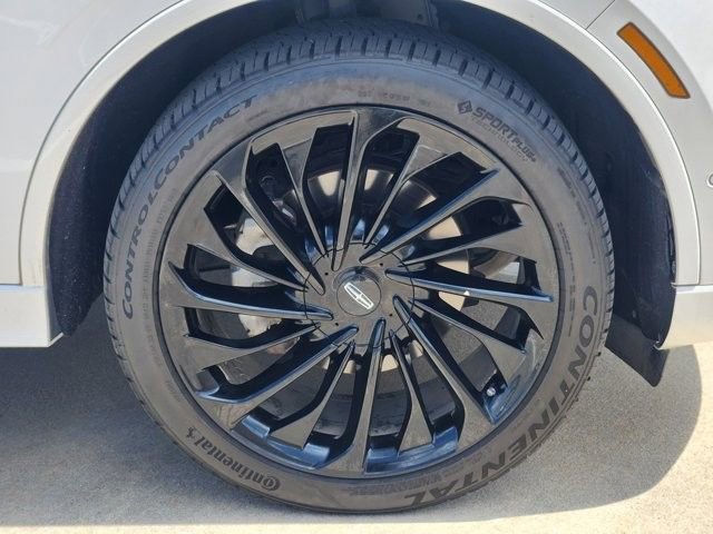Used 2021 Lincoln Aviator Reserve w/ Equipment Group 210A AWD/4WD image 10