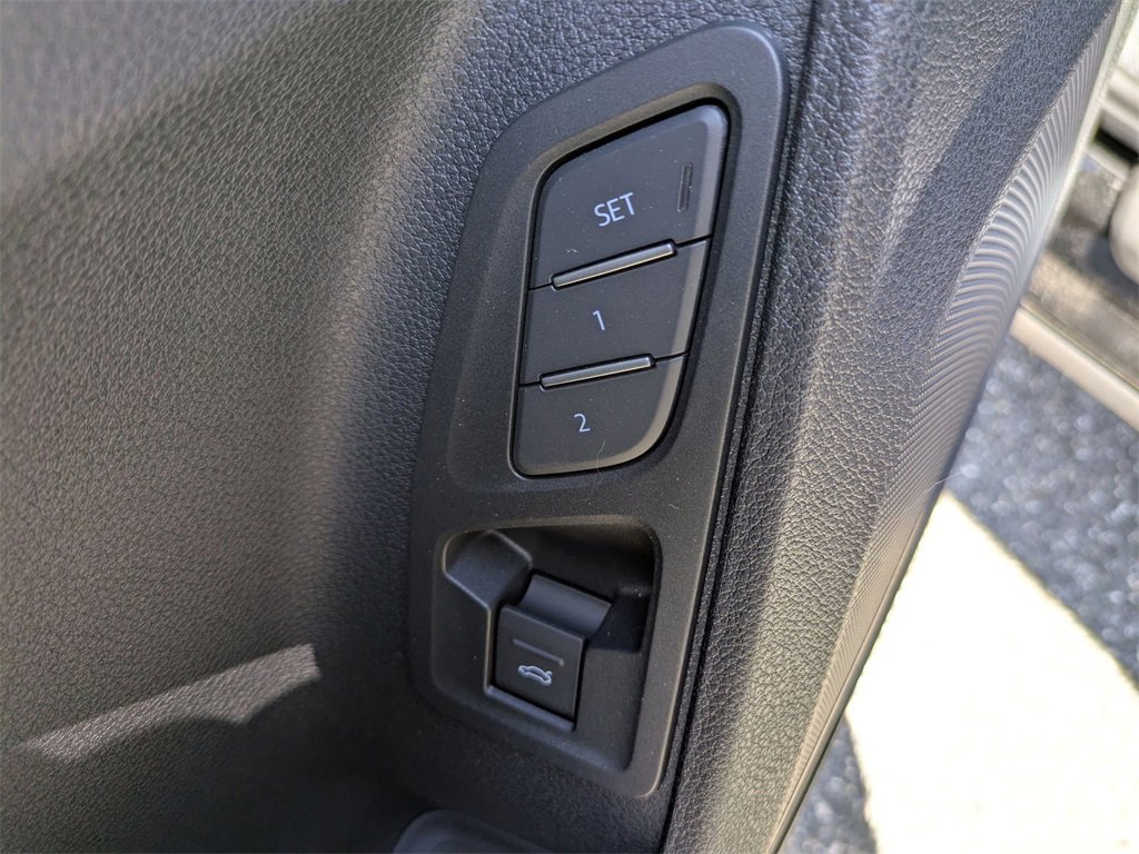 New 2025 Audi Q3 2.0T Premium image 13