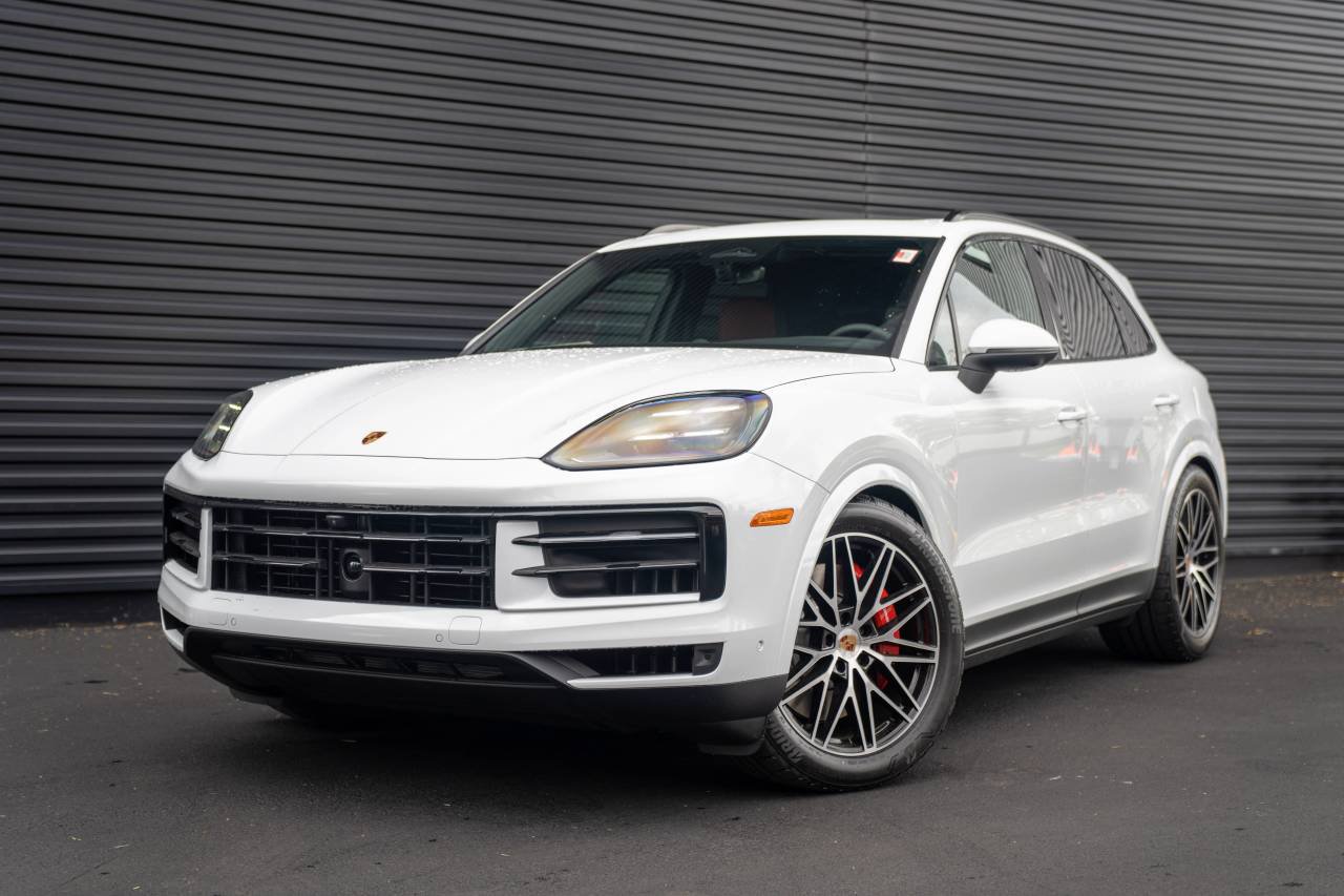 New 2026 Porsche Cayenne S AWD/4WD image 1