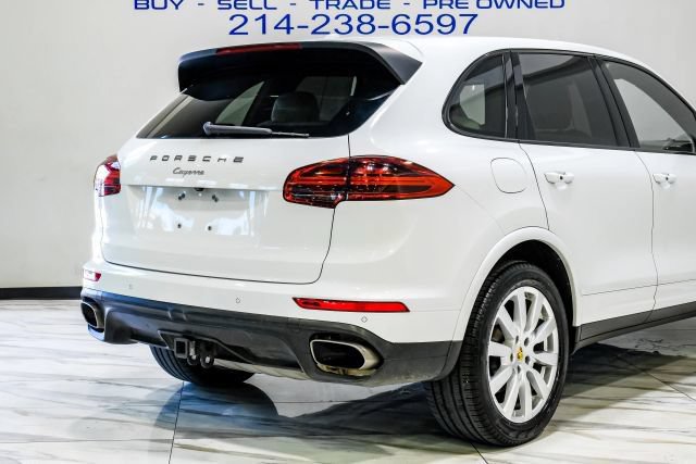 Used 2017 Porsche Cayenne AWD/4WD image 13