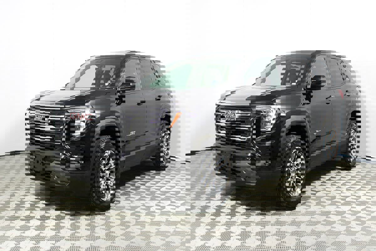 Used 2025 GMC Terrain Elevation image 3