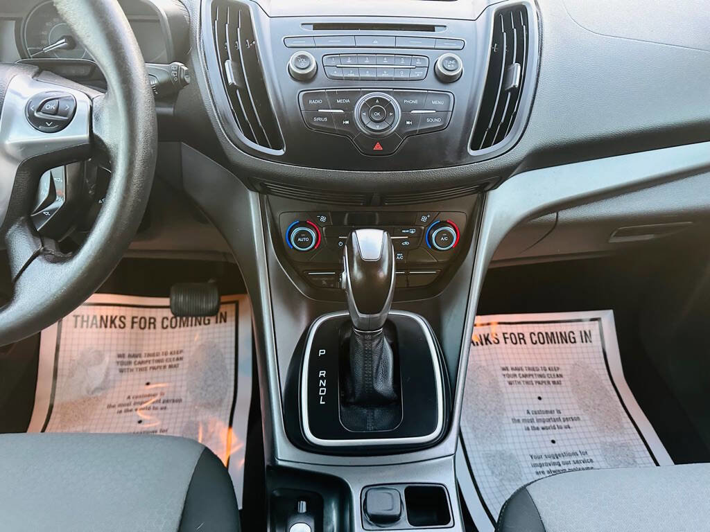 Used 2017 Ford C-MAX SE w/ Interior Protection Package image 15