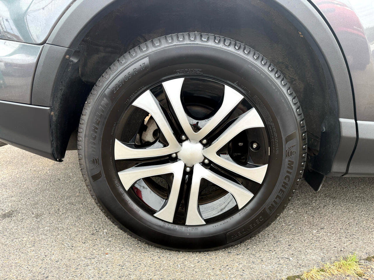 Used 2016 Toyota RAV4 LE image 28