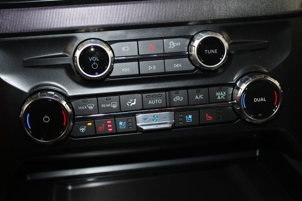 New 2026 Ford F350 4x4 Crew Cab DRW Super Duty image 48