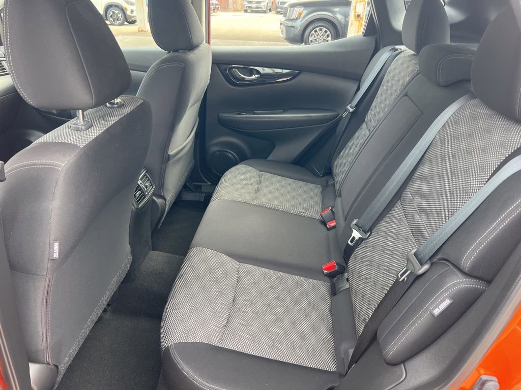 Used 2020 Nissan Rogue Sport SV w/ All-Weather Package image 8