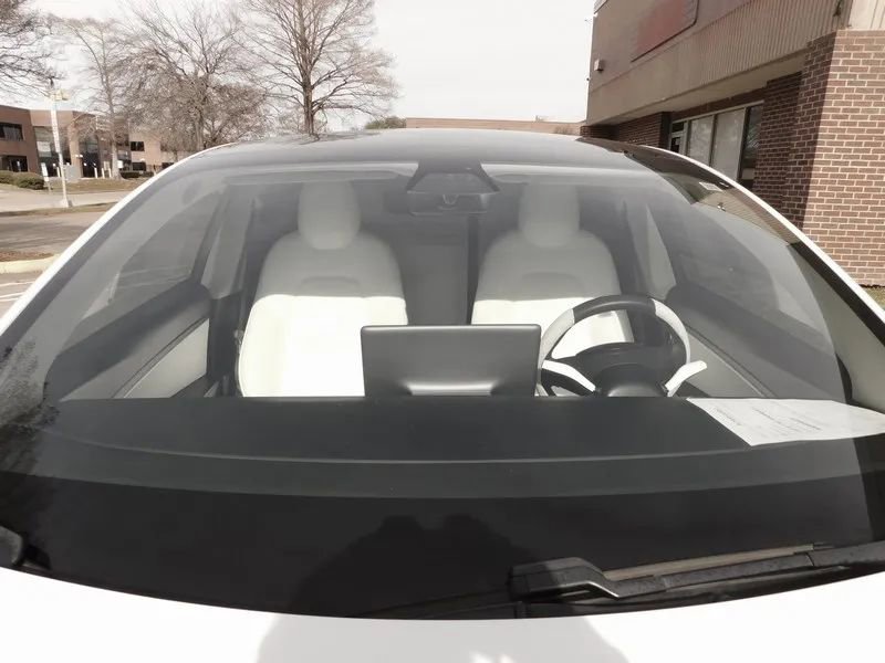 Used 2020 Tesla Model 3 Standard Range Plus image 13