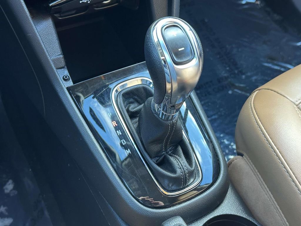 Certified 2017 Buick Encore Essence image 29