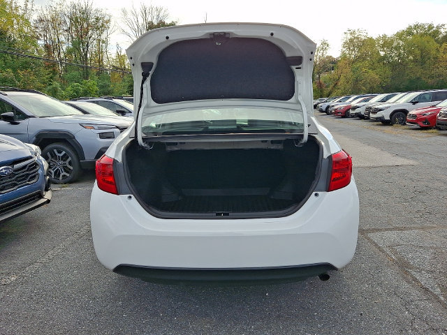 Used 2019 Toyota Corolla SE FWD image 36