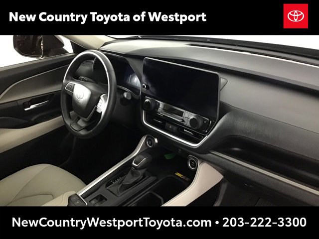 Used 2024 Toyota Grand Highlander XLE image 21