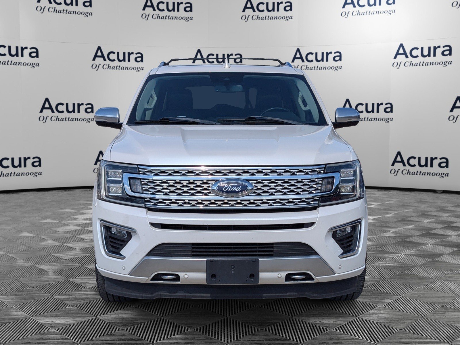 Used 2019 Ford Expedition Max Platinum AWD/4WD image 3