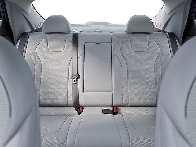 New 2026 Hyundai Elantra Limited FWD image 16