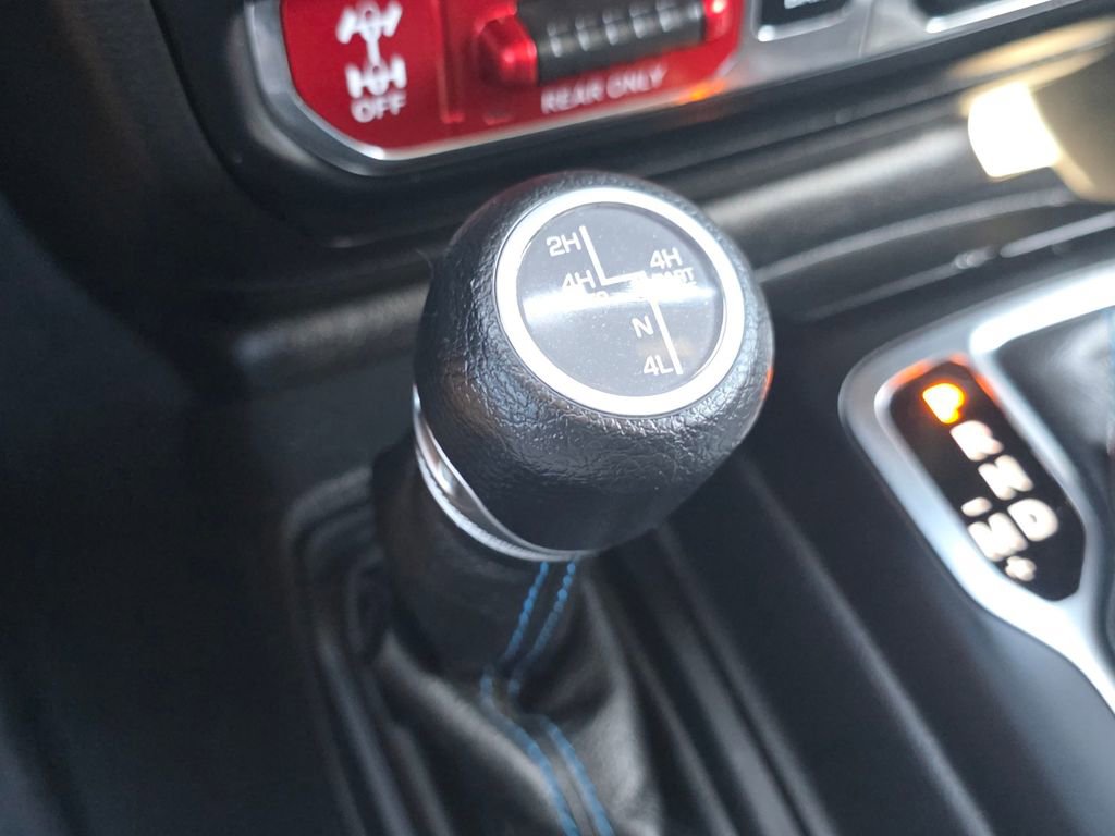 Used 2023 Jeep Wrangler Unlimited Rubicon 4xe w/ Steel Bumper Group image 32