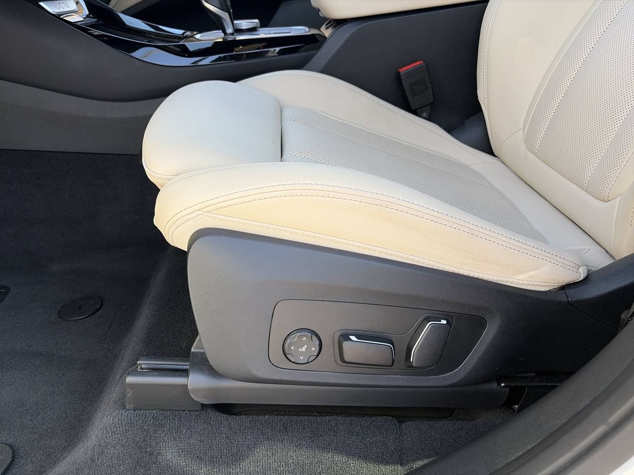 Used 2024 BMW X3 sDrive30i w/ Convenience Package w/ZPA RWD image 19