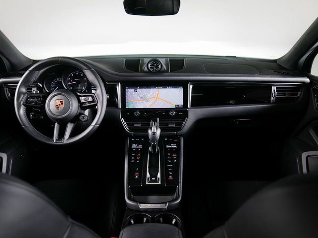 Certified 2023 Porsche Macan Turbo AWD/4WD image 12