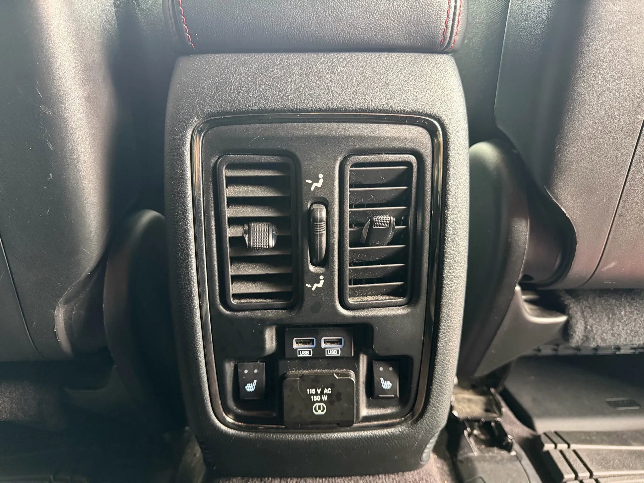 Used 2018 Dodge Durango R/T w/ Technology Group image 29