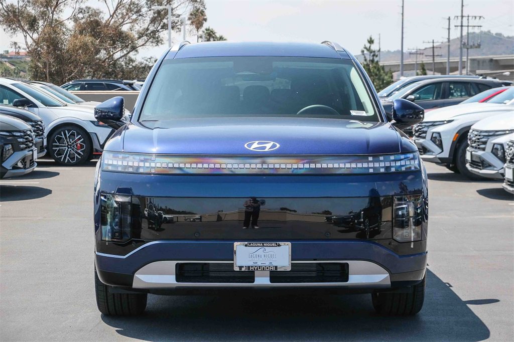 New 2026 Hyundai Ioniq 9 SEL image 2