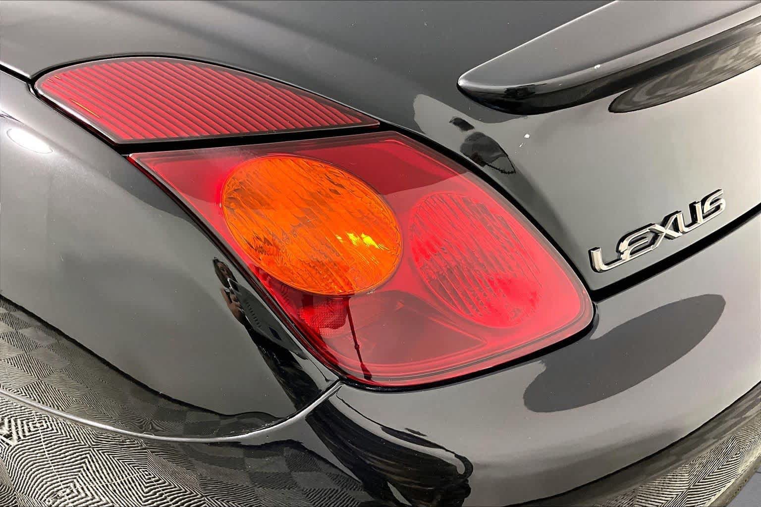 Used 2005 Lexus SC 430 Convertible RWD image 27