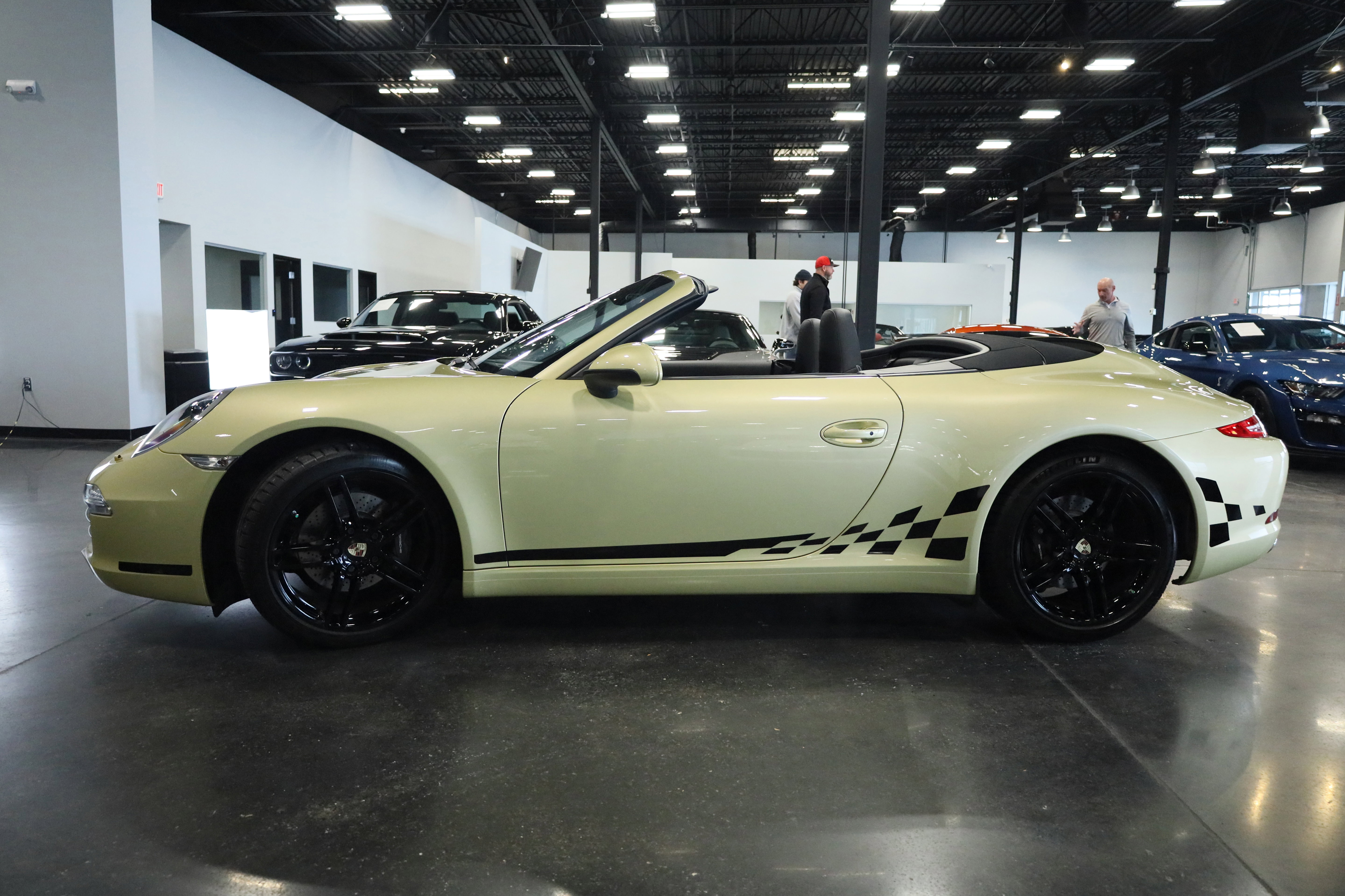 Used 2013 Porsche 911 Carrera image 11