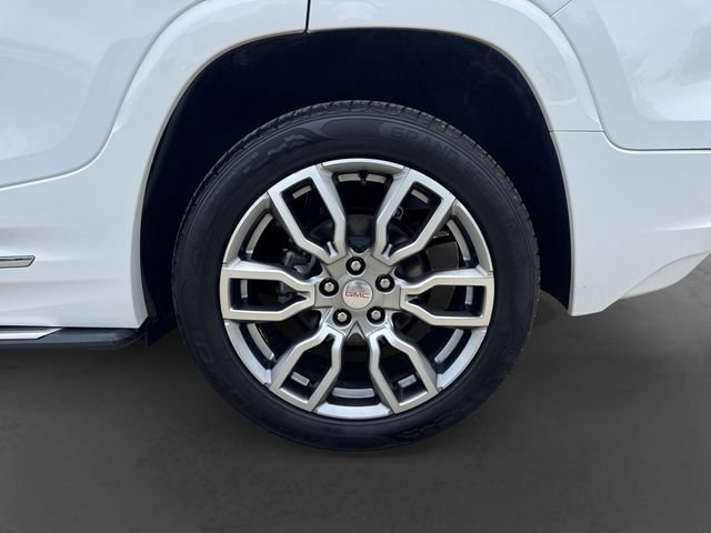 Used 2022 GMC Terrain Denali w/ Denali Premium Package AWD/4WD image 7
