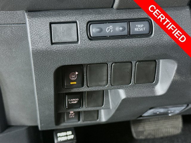Certified 2025 Nissan Frontier SV RWD image 12