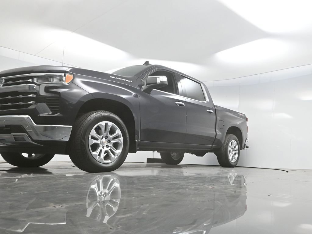 Used 2024 Chevrolet Silverado 1500 LTZ image 40