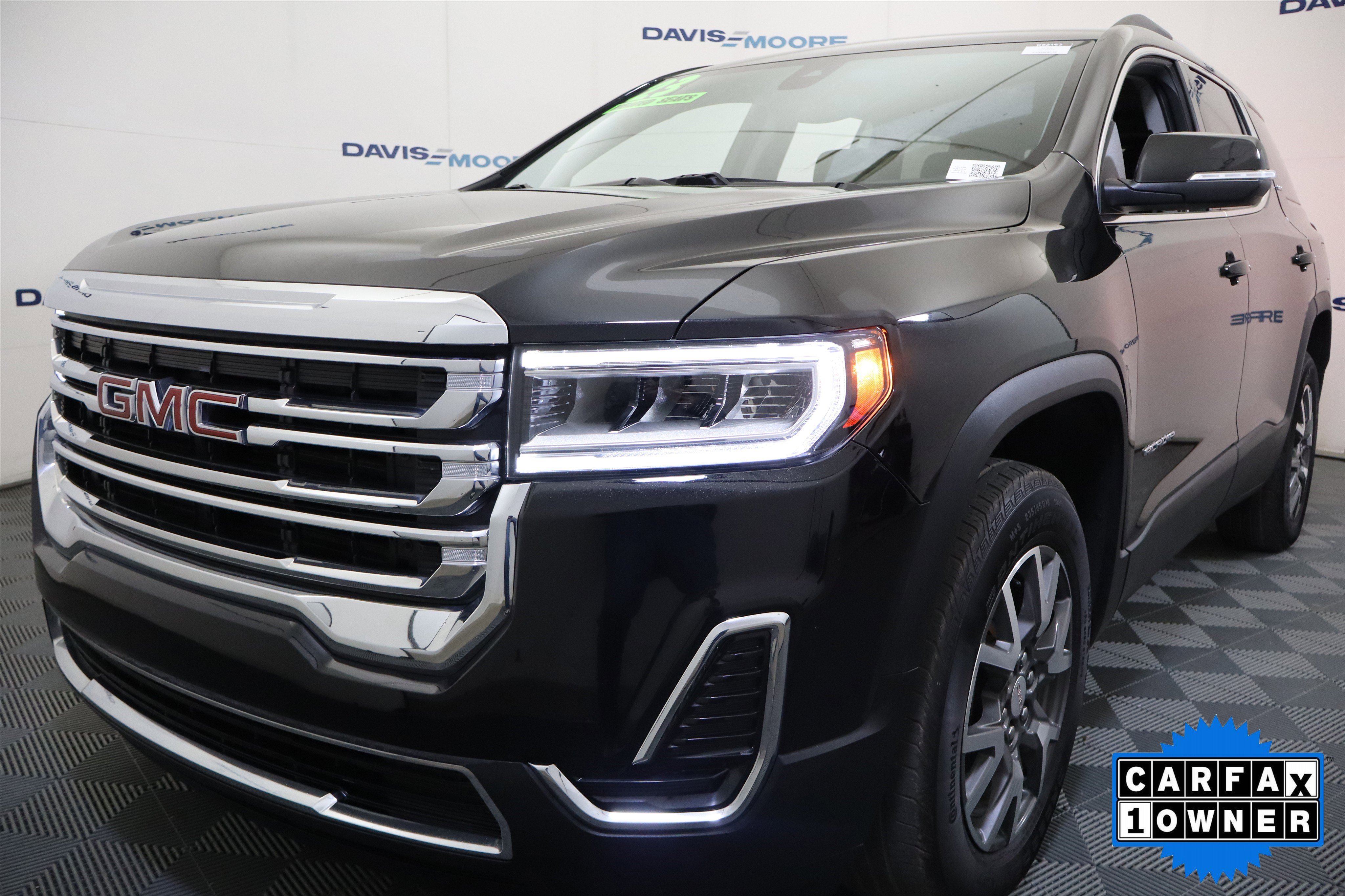 Used 2023 GMC Acadia SLE w/ Driver Convenience Package image 11