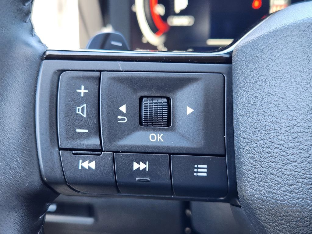 Used 2025 Nissan Rogue SL w/ Tech Package AWD/4WD image 23
