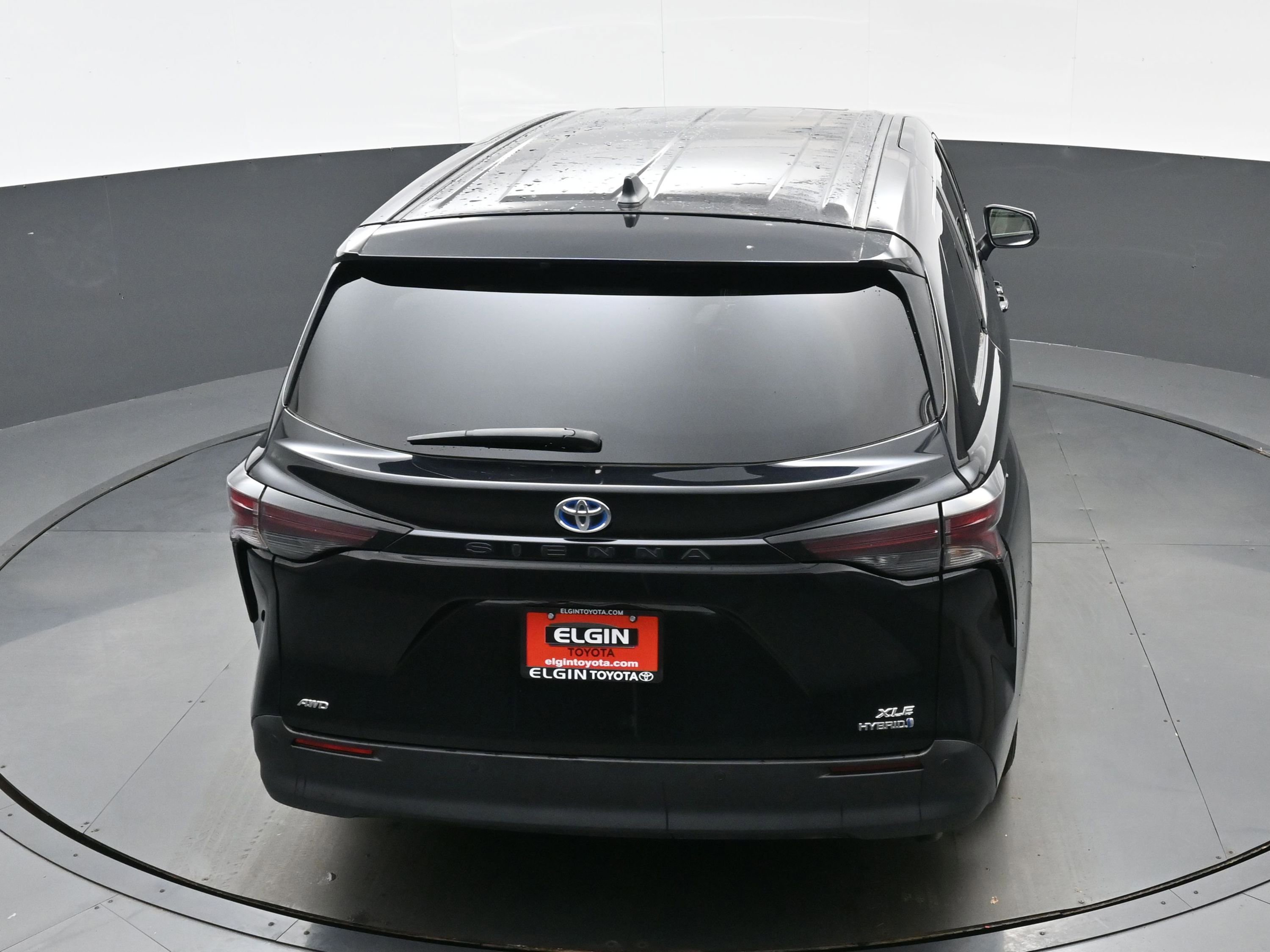 Used 2024 Toyota Sienna XLE AWD/4WD image 41