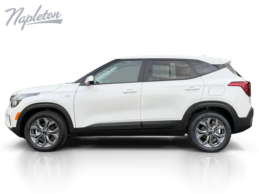 Used 2026 Kia Seltos LX FWD image 2
