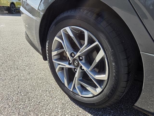 Certified 2023 Hyundai Sonata SEL image 19