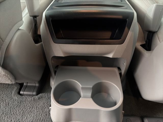 Used 2015 Toyota Sienna XLE w/ XLE Navigation Package image 20