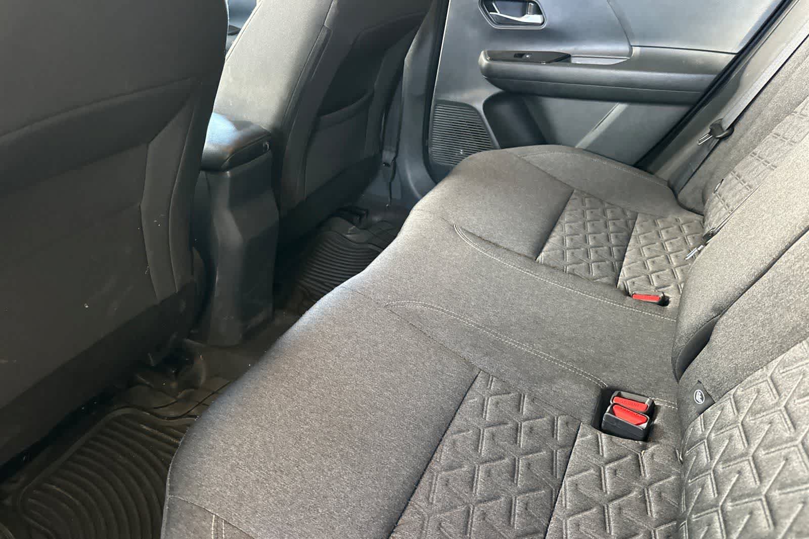 Used 2025 Nissan Kicks SV FWD image 5
