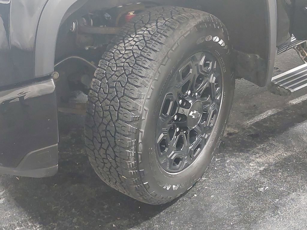 Used 2024 Chevrolet Silverado 3500 High Country w/ High Country Premium Package image 44