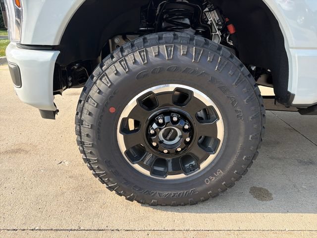 New 2026 Ford F350 Platinum w/ Tremor Off-Road Package AWD/4WD image 13