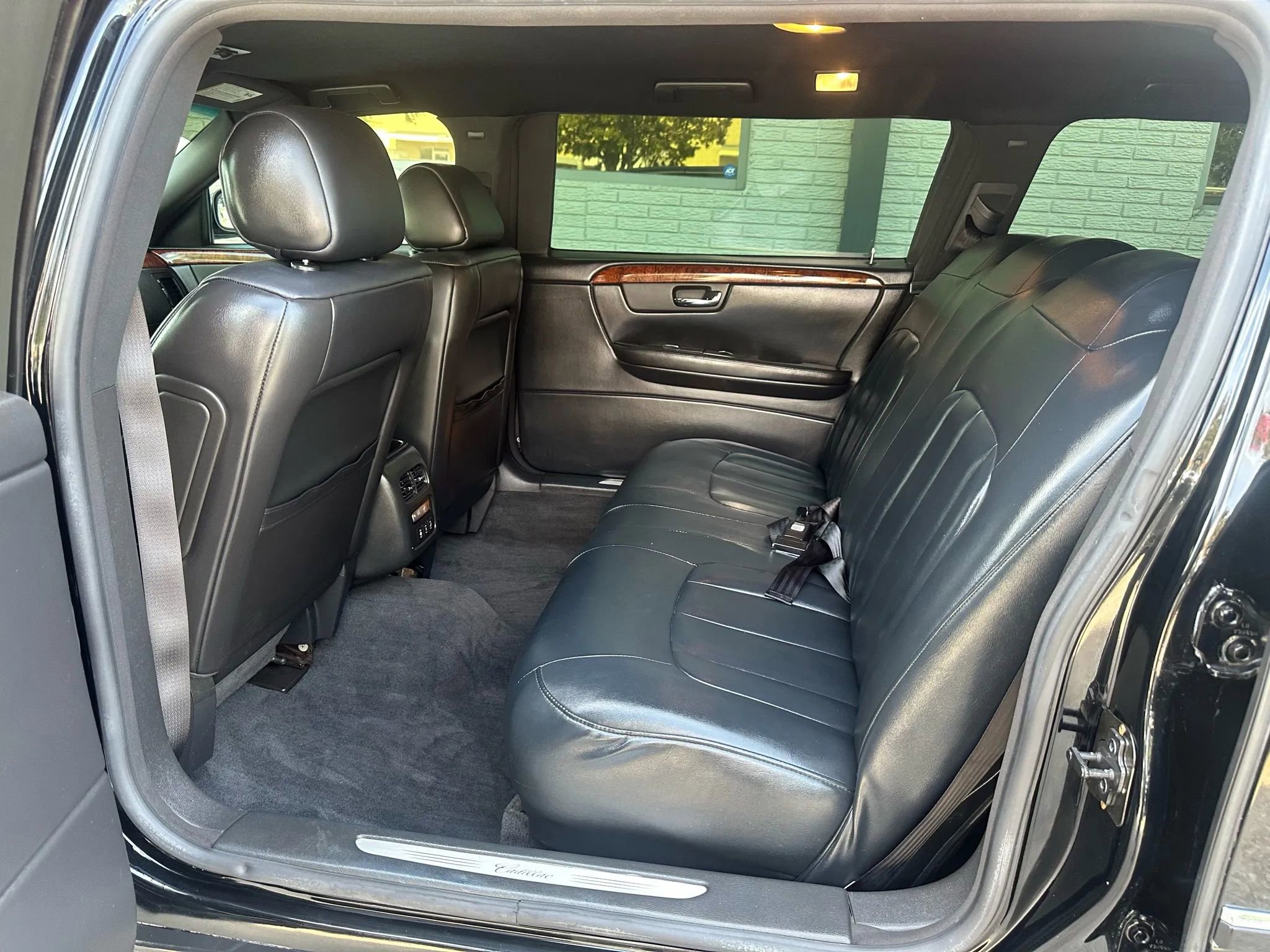 Used 2006 Cadillac DTS image 16