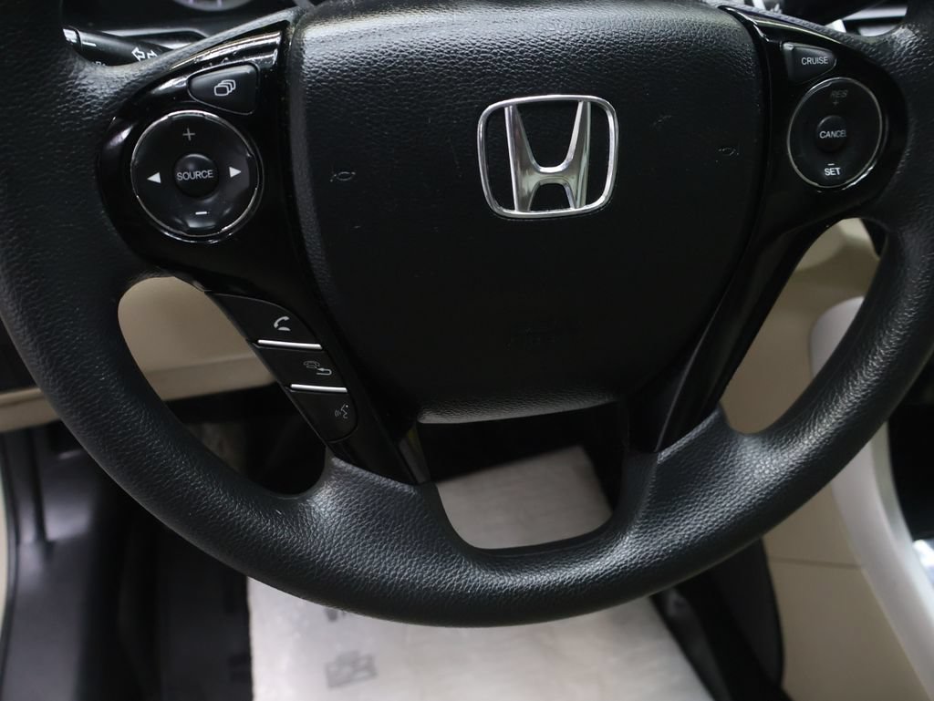 Used 2016 Honda Accord LX image 17