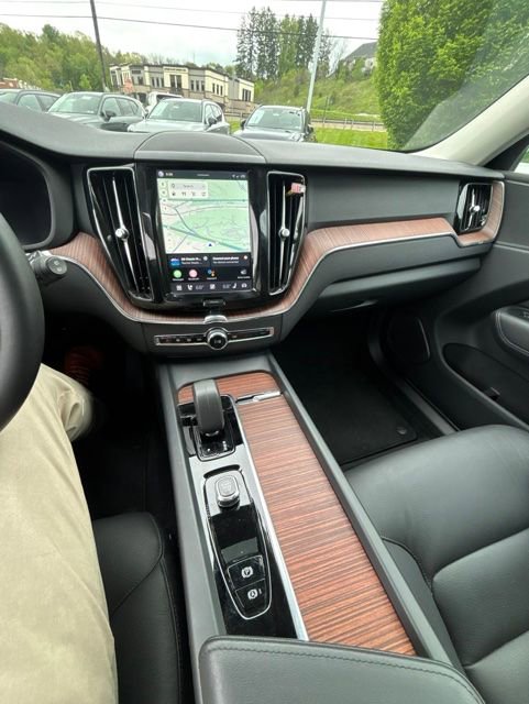 Used 2024 Volvo XC60 B5 Plus w/ Protection Package Premier AWD/4WD image 20