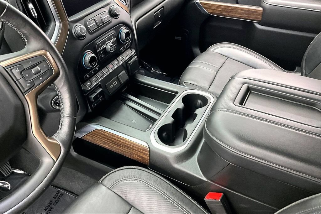 Used 2021 Chevrolet Silverado 1500 High Country w/ Technology Package AWD/4WD image 15